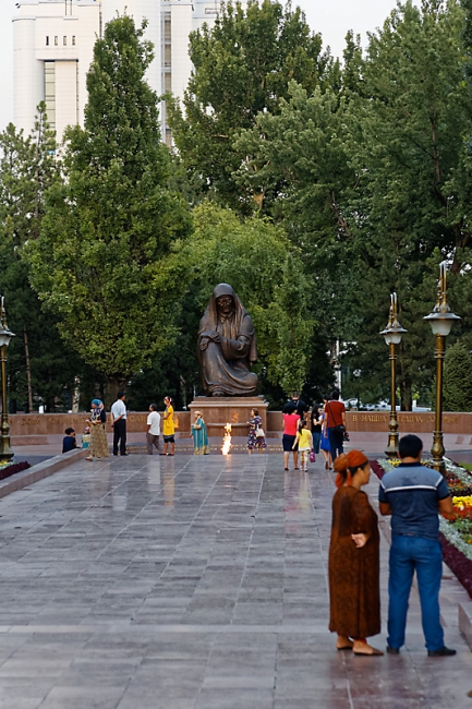 Place de l'Indépendance-011
